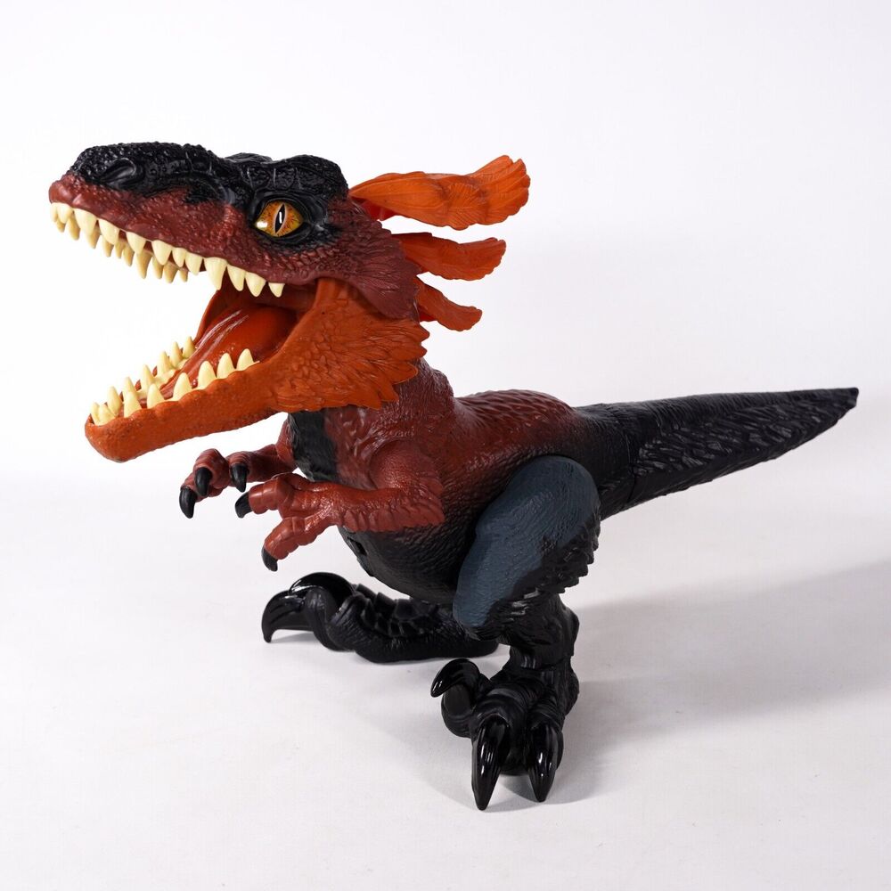 Jurassic World Dominion Uncaged Ultimate Pyroraptor Dinosaur Action Figure Toy